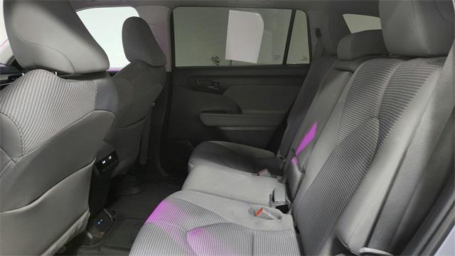 used 2022 Toyota Highlander car