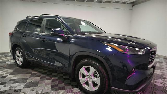 used 2023 Toyota Highlander car