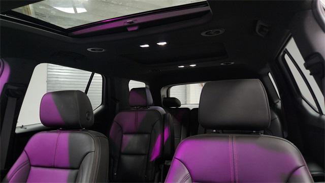 used 2023 Chevrolet Traverse car, priced at $34,888