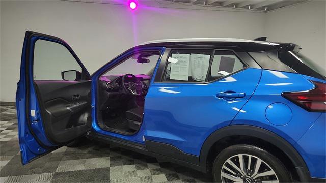 used 2023 Nissan Kicks car