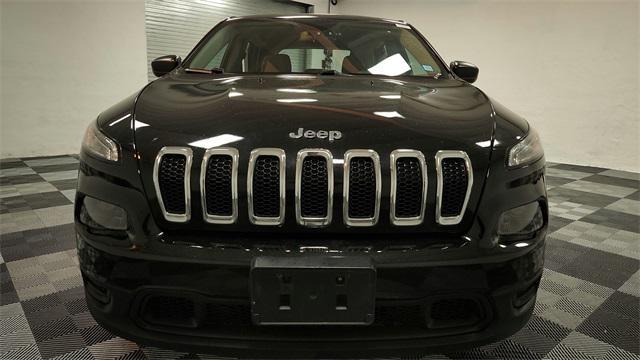 used 2016 Jeep Cherokee car, priced at $8,888