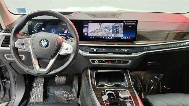 used 2024 BMW X7 car