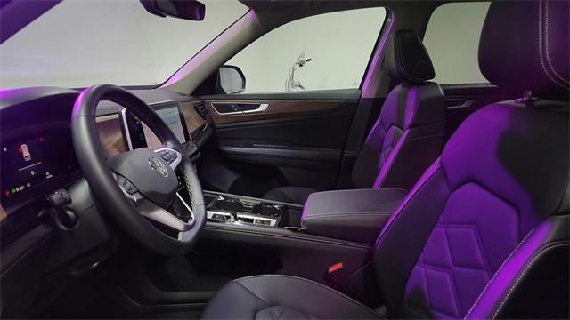 used 2024 Volkswagen Atlas car, priced at $38,888