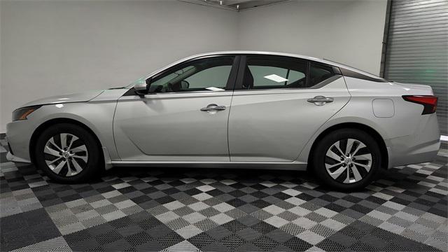 used 2022 Nissan Altima car