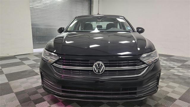 used 2023 Volkswagen Jetta car