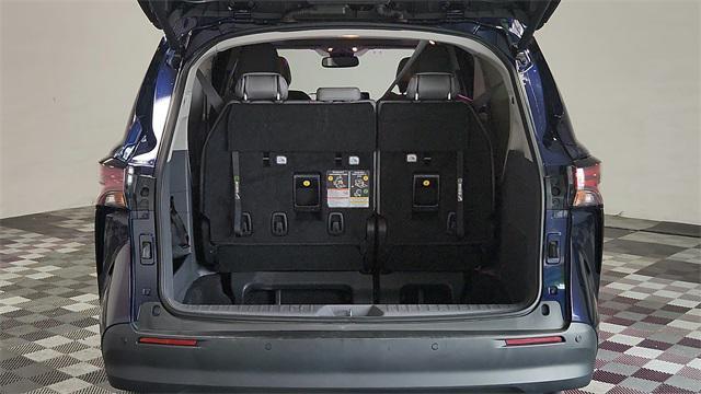 used 2024 Toyota Sienna car
