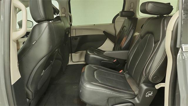 used 2022 Chrysler Pacifica car