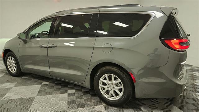 used 2022 Chrysler Pacifica car