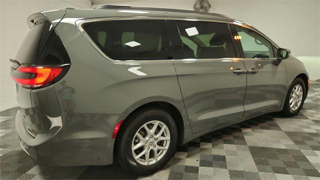 used 2022 Chrysler Pacifica car