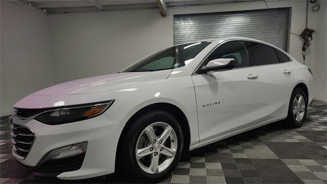used 2024 Chevrolet Malibu car