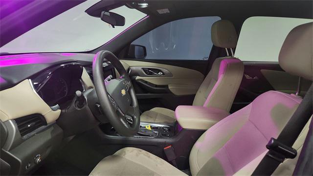 used 2022 Chevrolet Traverse car, priced at $22,888