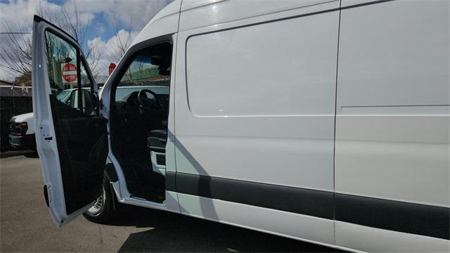 used 2023 Mercedes-Benz Sprinter 2500 car