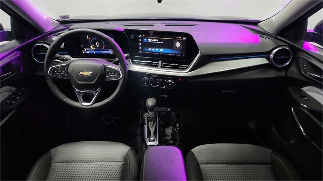 used 2025 Chevrolet Trax car