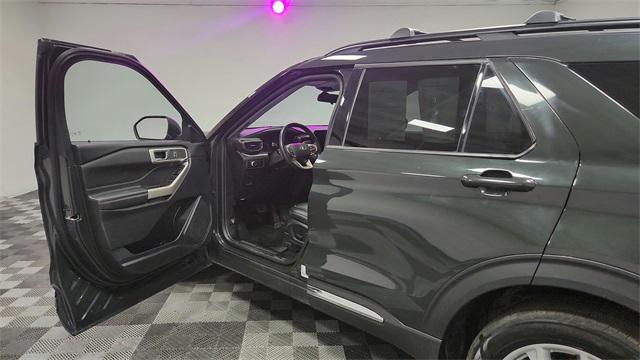 used 2023 Ford Explorer car