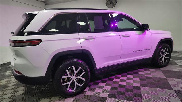 used 2024 Jeep Grand Cherokee car, priced at $30,995