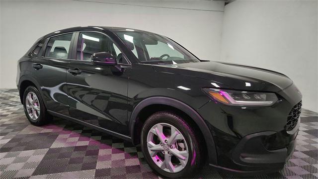 used 2025 Honda HR-V car