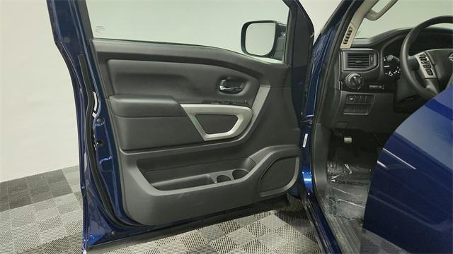 used 2023 Nissan Titan car