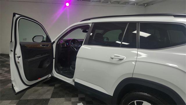used 2024 Volkswagen Atlas car