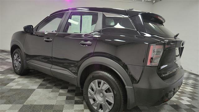 used 2025 Nissan Kicks car