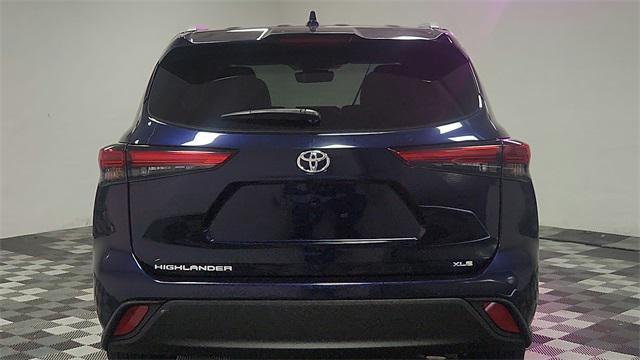 used 2023 Toyota Highlander car