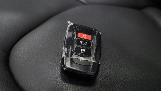 used 2023 Toyota Highlander car