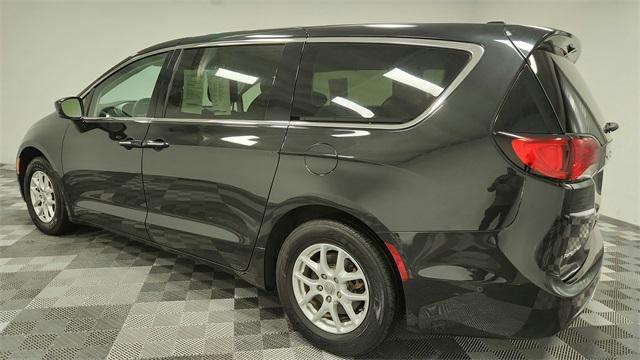 used 2020 Chrysler Pacifica car, priced at $18,888