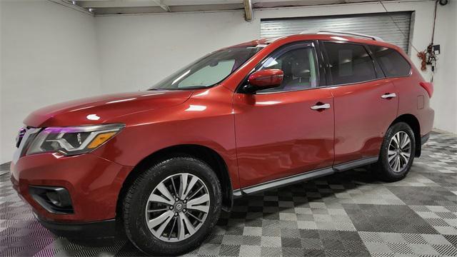 used 2017 Nissan Pathfinder car