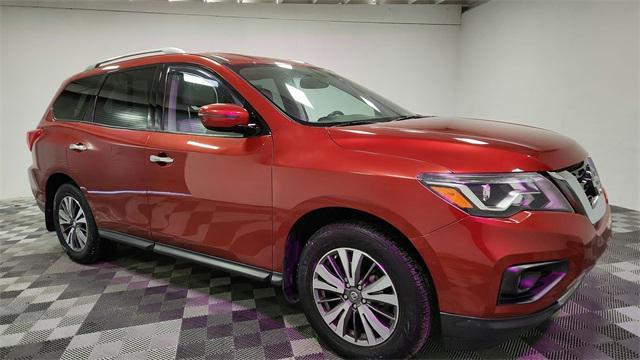 used 2017 Nissan Pathfinder car