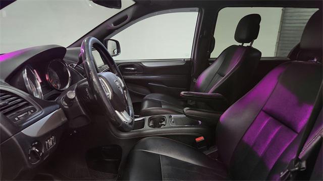 used 2019 Dodge Grand Caravan car