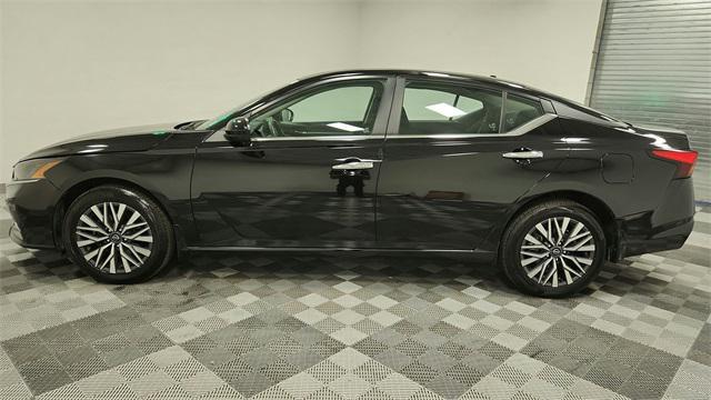 used 2023 Nissan Altima car