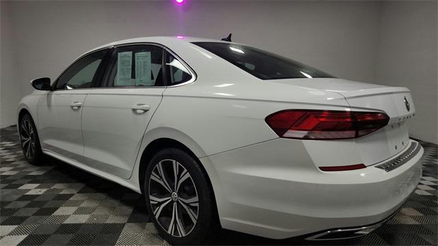 used 2022 Volkswagen Passat car