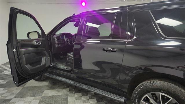 used 2023 Chevrolet Suburban car