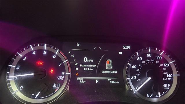 used 2023 Toyota Highlander car