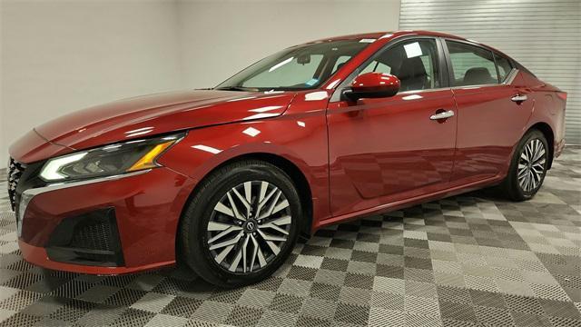 used 2023 Nissan Altima car