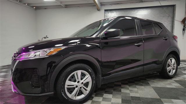used 2023 Nissan Kicks car