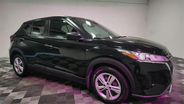 used 2023 Nissan Kicks car