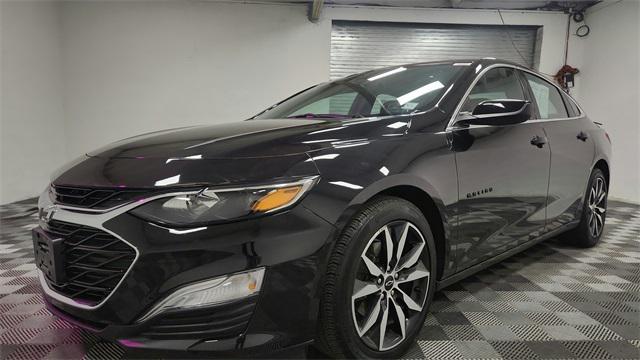 used 2025 Chevrolet Malibu car