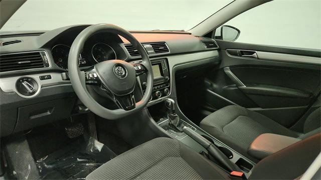 used 2018 Volkswagen Passat car