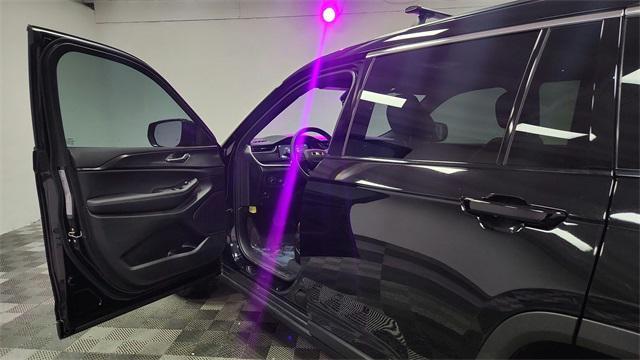 used 2025 Jeep Grand Cherokee L car, priced at $39,888