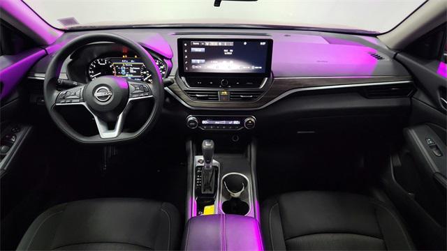 used 2025 Nissan Altima car