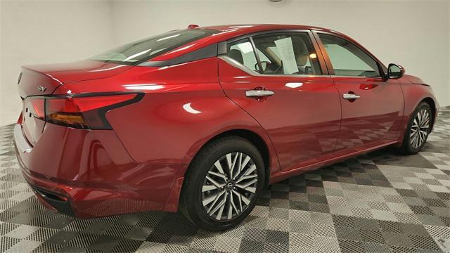 used 2023 Nissan Altima car