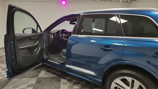 used 2021 Audi Q7 car