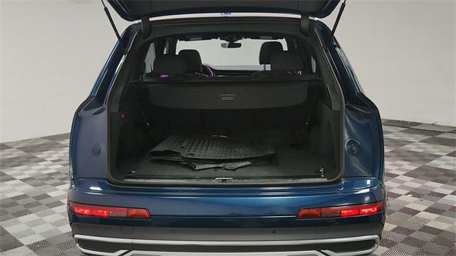 used 2021 Audi Q7 car