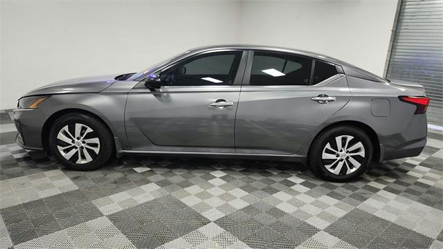 used 2024 Nissan Altima car