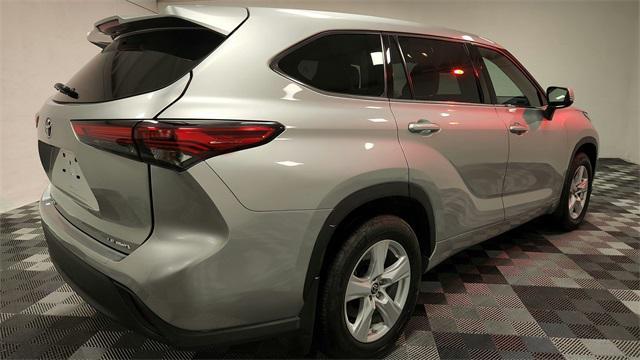 used 2021 Toyota Highlander car, priced at $29,995