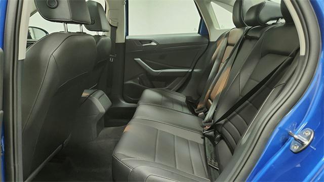 used 2023 Volkswagen Jetta car