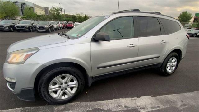 used 2014 Chevrolet Traverse car, priced at $9,500