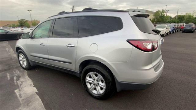 used 2014 Chevrolet Traverse car, priced at $9,500