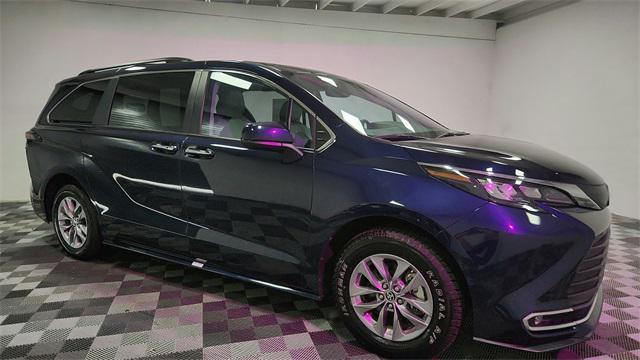 used 2024 Toyota Sienna car