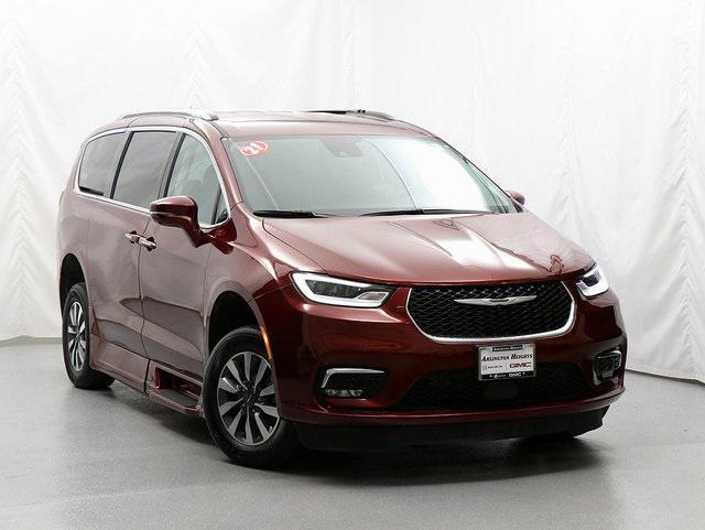 used 2021 Chrysler Pacifica car, priced at $43,875